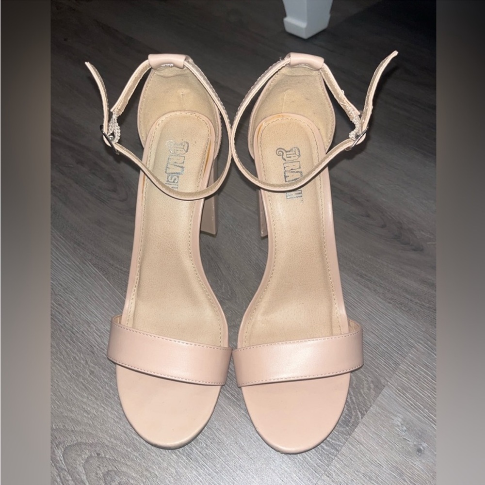 Brash nude heels - Picture 3 of 8